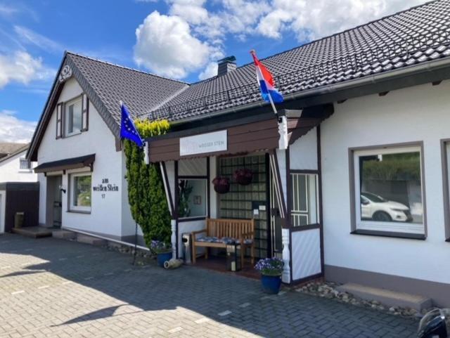 Bed & Breakfast Weisser Stein Schmallenberg Dış mekan fotoğraf